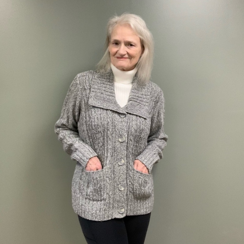 NWT St. John's Bay Grey Marl Cable Knit Button Front Cardigan Pockets Chunky